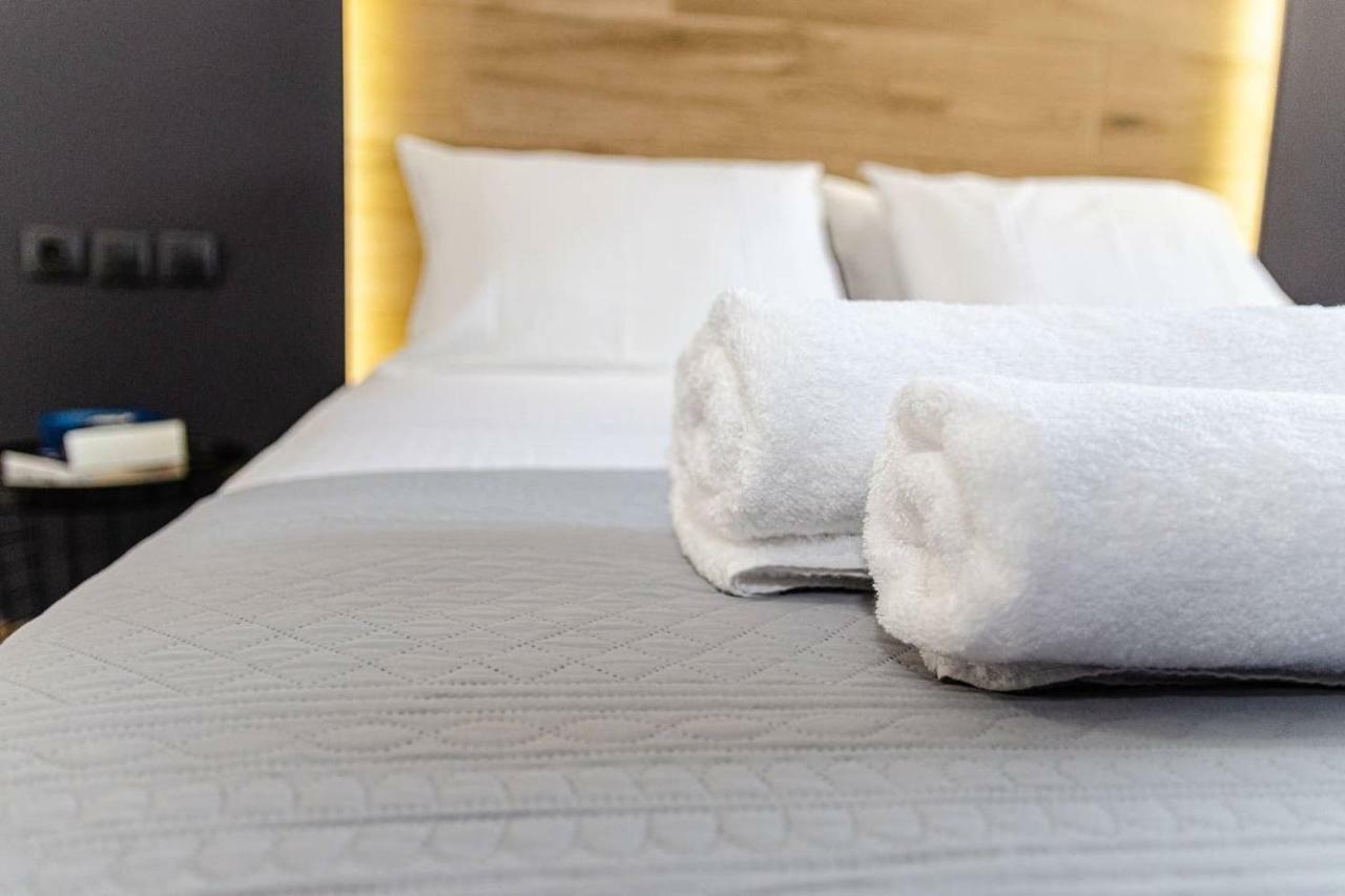 Mos Luxury City Suites - The Loft Chania  Exteriör bild